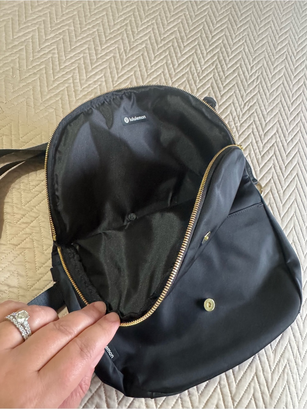 LAST CALL🎉QUICK SALE🎉Lululemon All Night Festival Bag - Picture 6 of 8